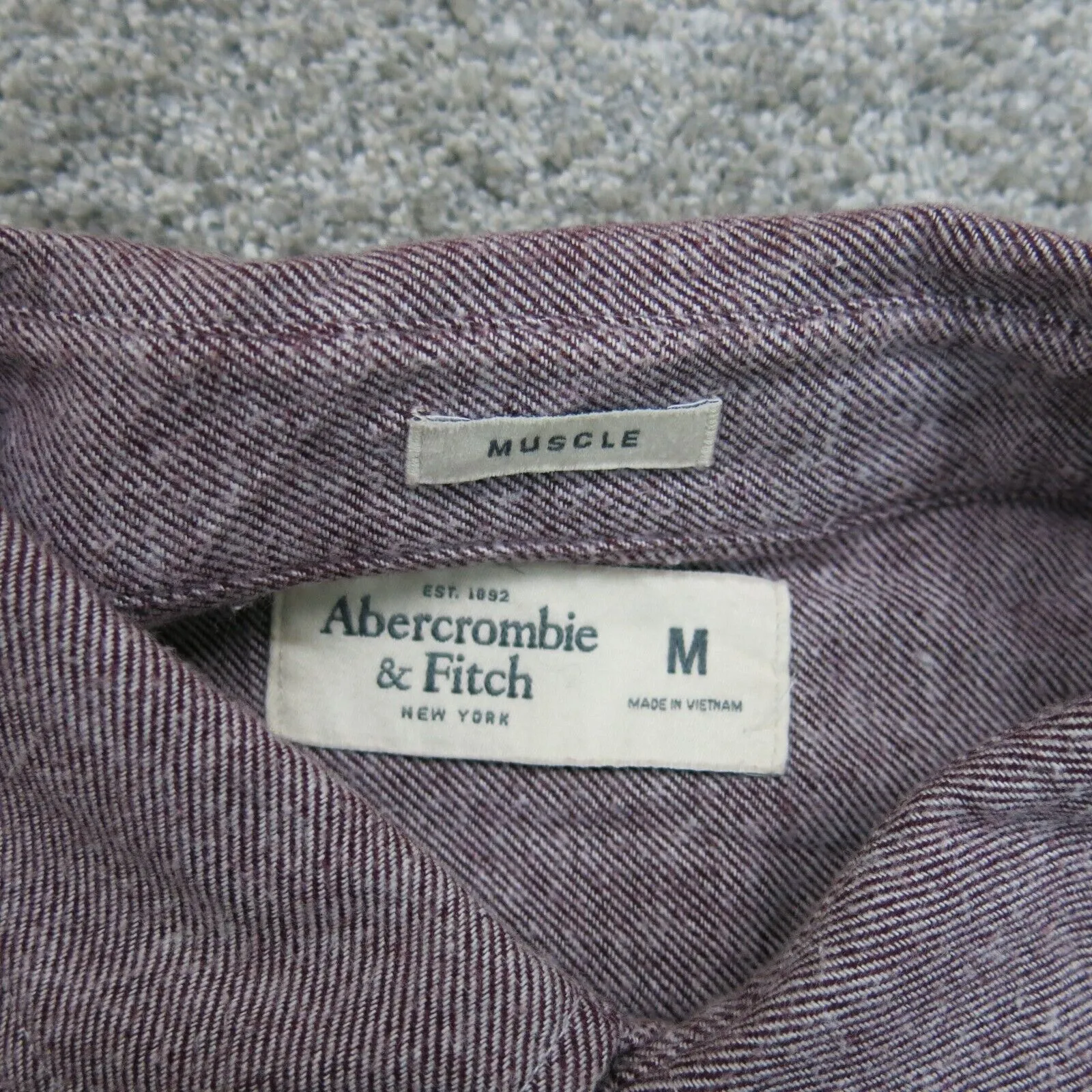 Abercrombie & Fitch Mens Muscle Button Up Shirt Long Sleeves Light Maroon Medium