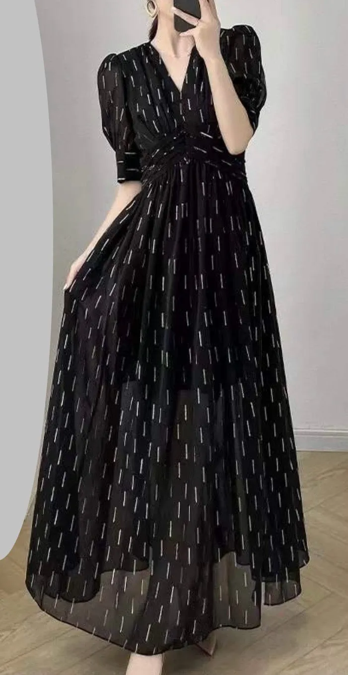 Chic Black Slimming Dress