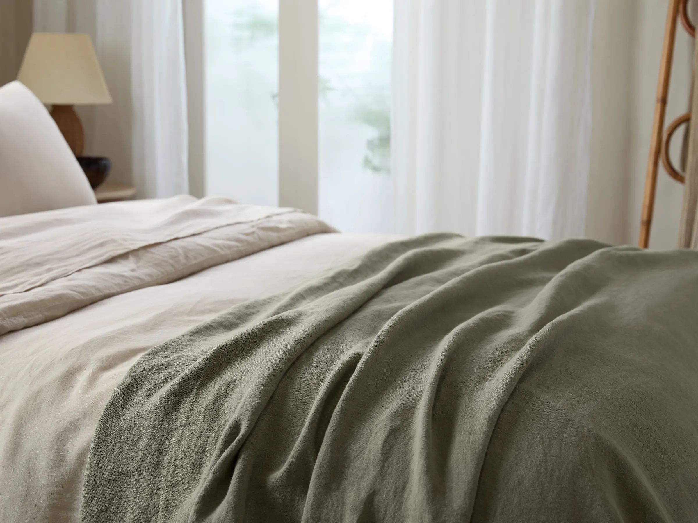 Vintage Linen Bed Blanket (Moss)